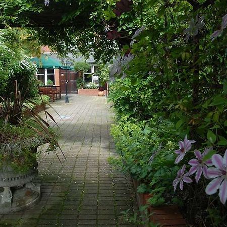 Golden Pheasant Country Hotel Llangollen Dış mekan fotoğraf