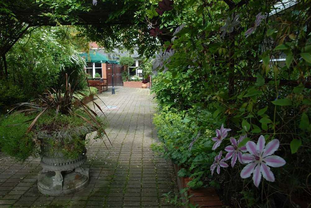 Golden Pheasant Country Hotel Llangollen Dış mekan fotoğraf