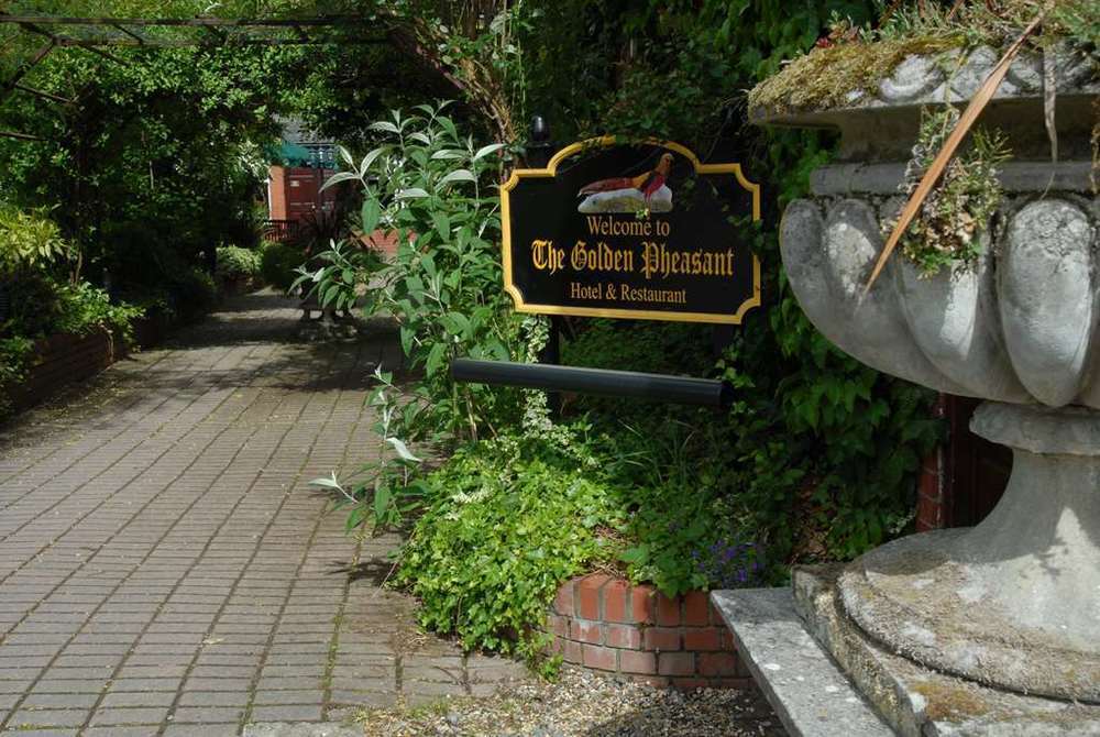 Golden Pheasant Country Hotel Llangollen Dış mekan fotoğraf